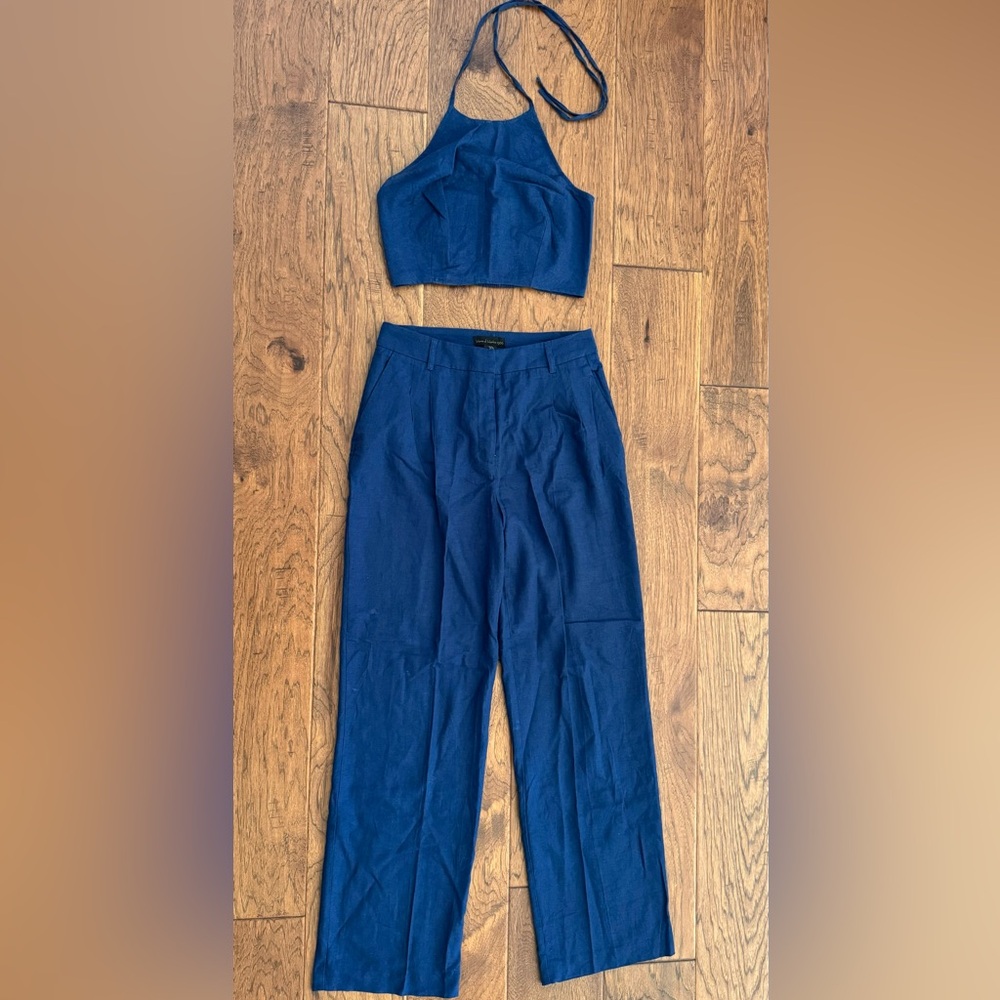 House of Harlow navy blue linen set